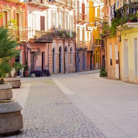 Appartamento Lilla Dei Buoni E Cattivi Cagliari Oda fotoğraf